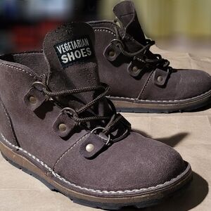 For Charity Vegetarian Shoes Brown Ankle Boots